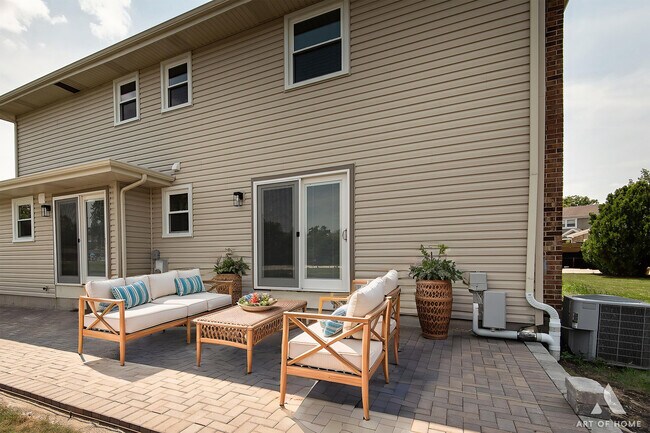 Building Photo - 1028 Aspen Ct