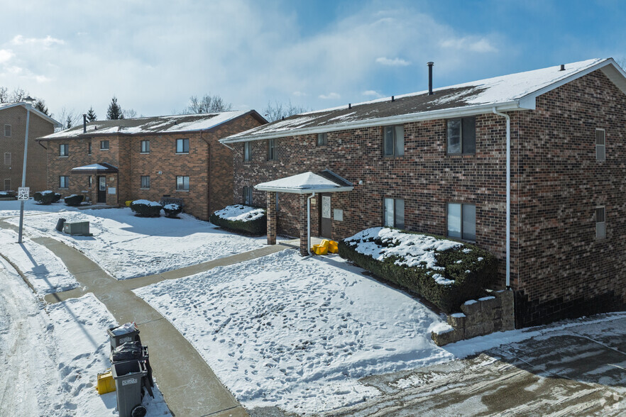 Alternate Exterior - Hawkeye Apartments