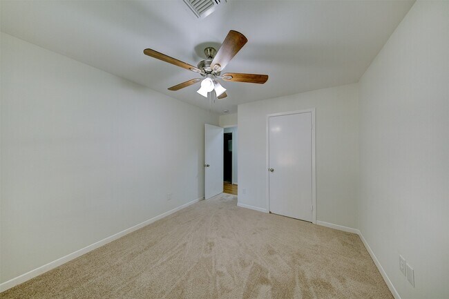 Building Photo - 7115 Drowsy Pine Dr