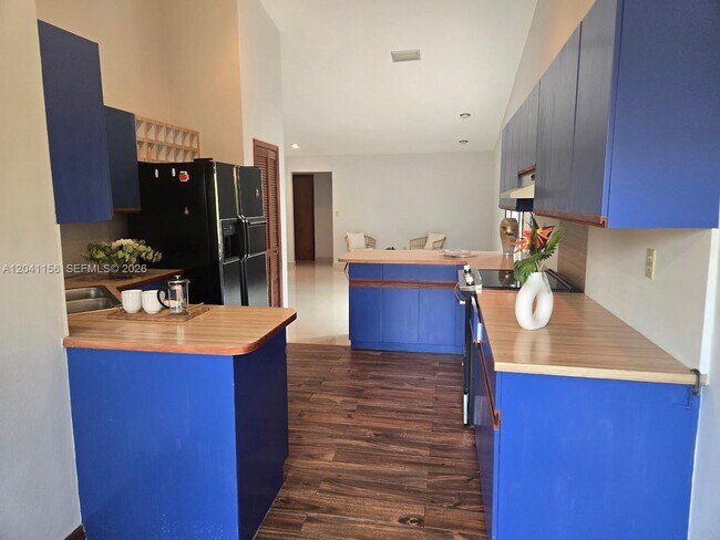 Building Photo - 15630 SW 46th Terrace