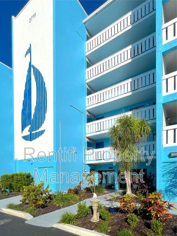 Building Photo - 2711 First Street