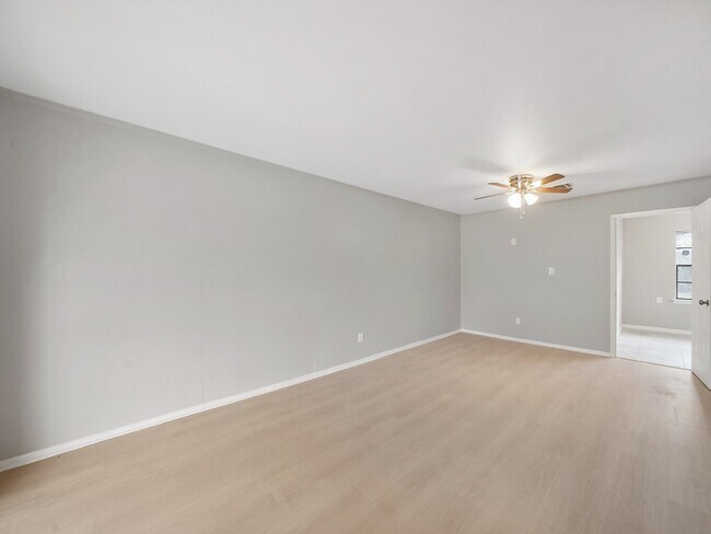 Building Photo - 9347 Clearway Dr