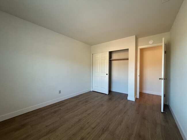 Building Photo - 6574 Leyland Park Dr