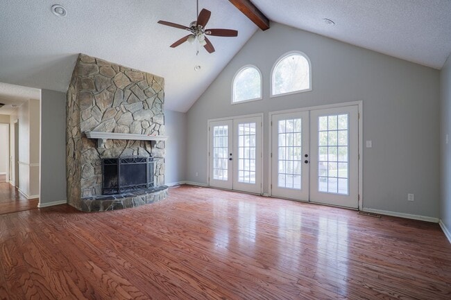Building Photo - 4538 Golden Oaks Dr