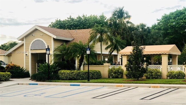 Building Photo - 3901 Medford Ct