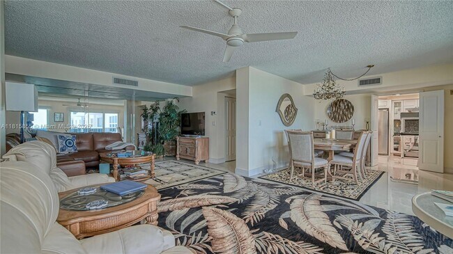 Building Photo - 3500 Galt Ocean Dr