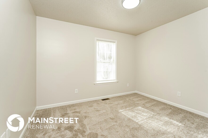 Building Photo - 1 Savannah Ln