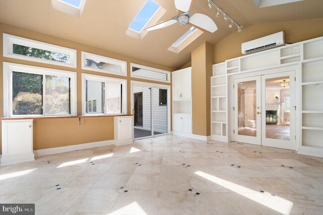 Building Photo - 15729 Holly Grove Rd