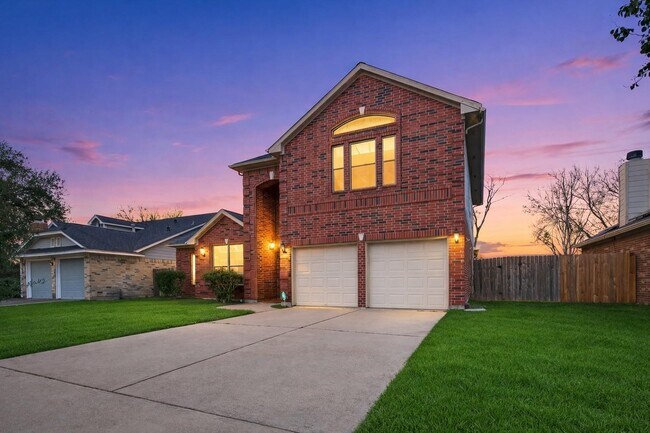 Building Photo - 14914 W Bend Dr