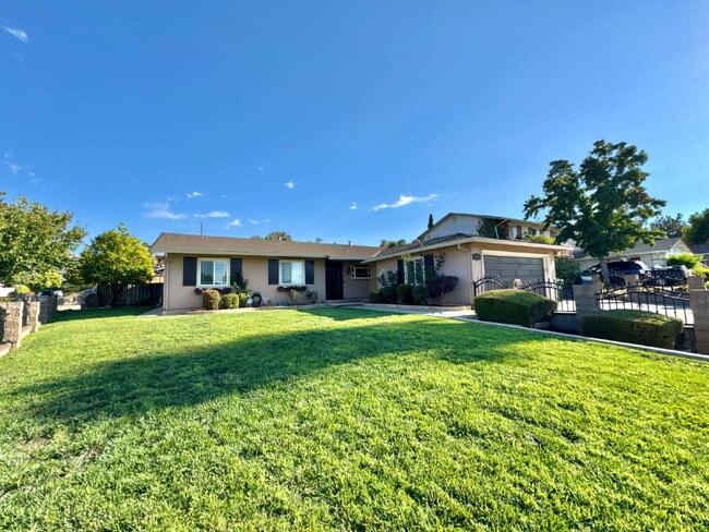 Building Photo - Large Home with Solar & Community Pool
