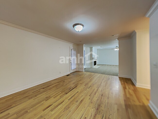 Building Photo - 1506 Bunbury Dr