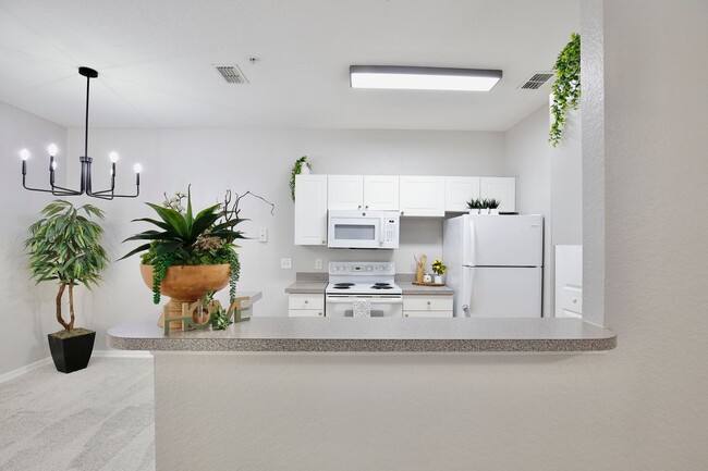 Building Photo - Crescent Place 26-100