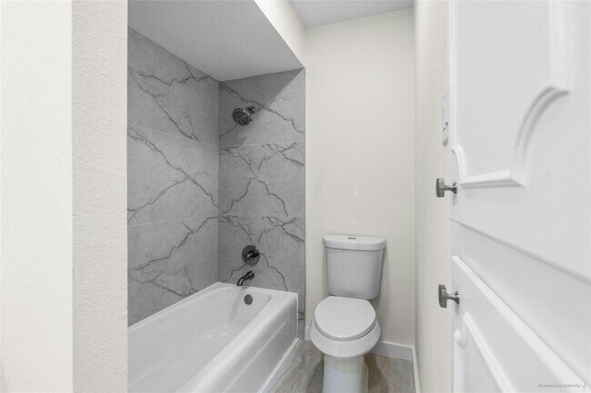 Building Photo - 14366 Misty Meadow Ln