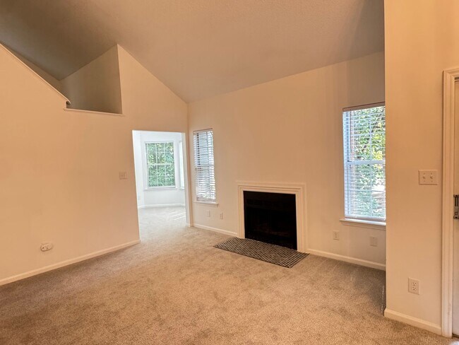 Building Photo - 6523 Clavell Ln