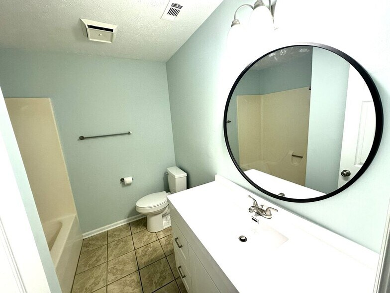 Building Photo - 4220 Mica Ave