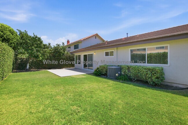 Building Photo - Charming Irvine 3 Bedroom Home with Vaulted Ceilings, Fireplace & Community Pool