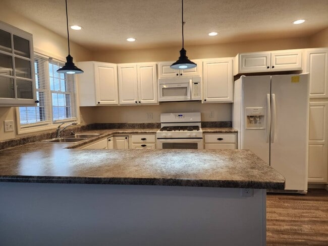 Building Photo - 277 Red Tail Rdg