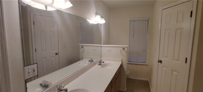 Building Photo - 3362 Brian St