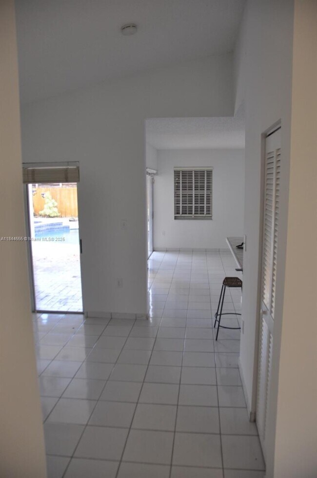 Building Photo - 14346 SW 49th Ln