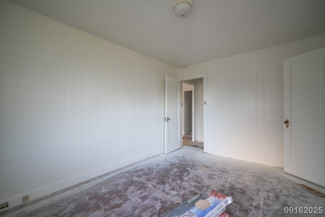 Building Photo - Still under construction! Remodeled 2BR/1....