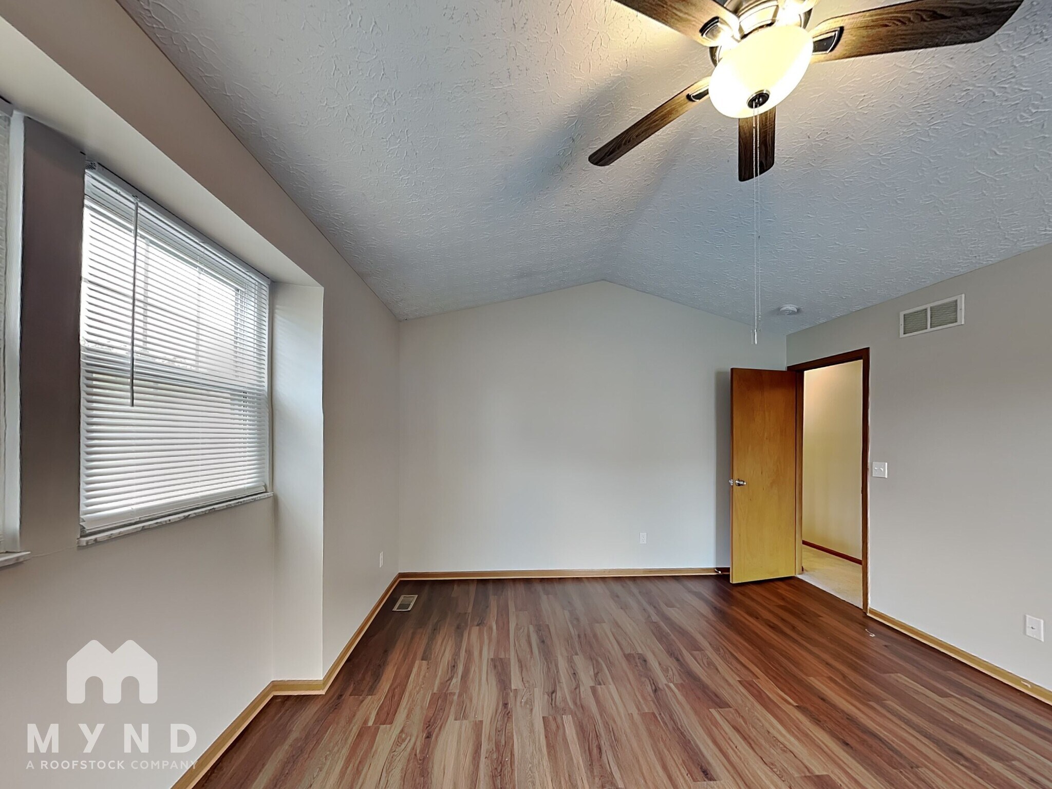 Building Photo - 801 Ashford Glen Dr