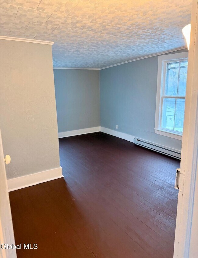 Building Photo - 140 Wells Ave