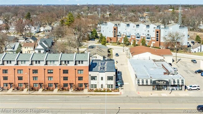 Building Photo - 105 Laurel Ct