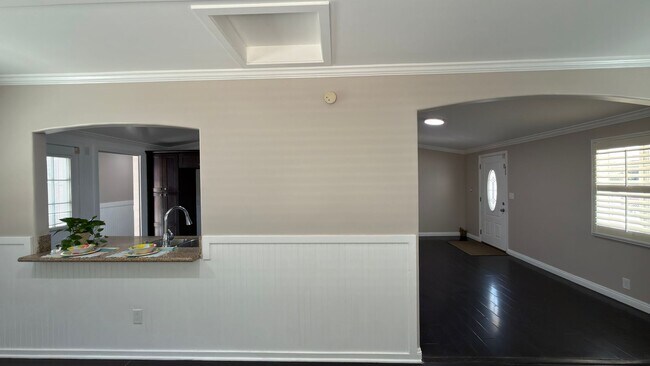 Building Photo - **BEAUTIFUL FOUR BED TWO BATH HOME IN DUARTE **