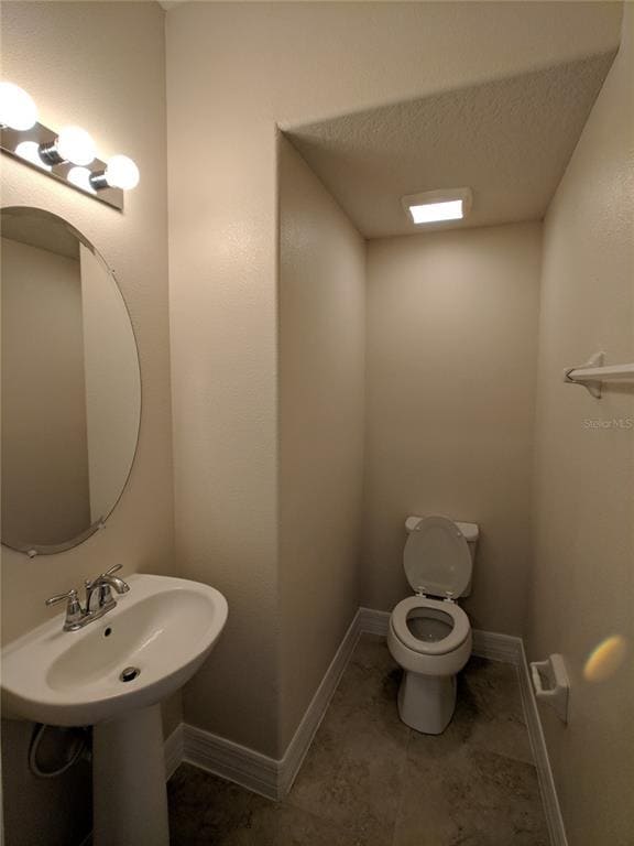 Building Photo - 2611 Amati Dr