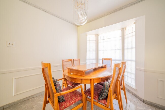 Building Photo - 4031 Curly Oaks Dr