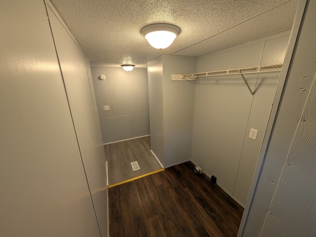 Building Photo - 157 Ransdell Ln