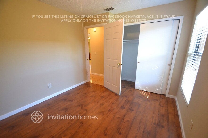 Building Photo - 7736 Covedale Dr