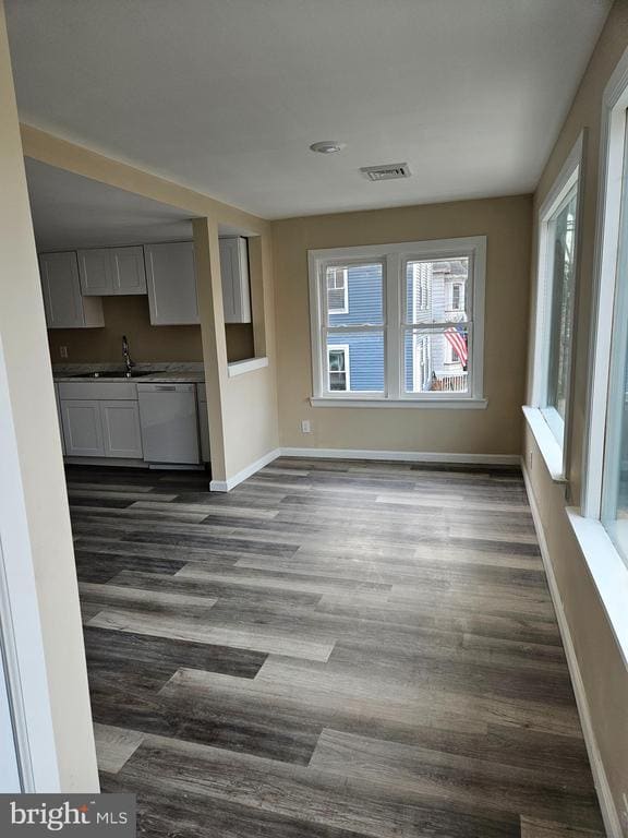 Building Photo - 14 West Ave