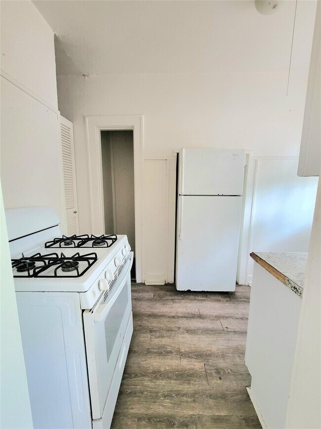 Building Photo - 1238 Peden St
