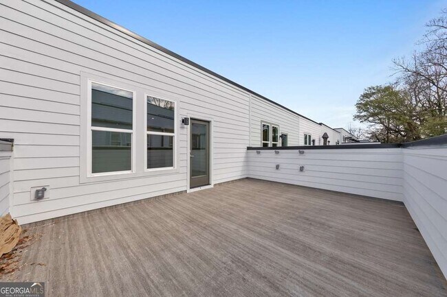 Building Photo - 517 Motivation Cir NW