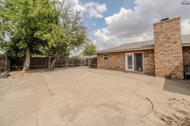 Building Photo - 9 Lackland Cir