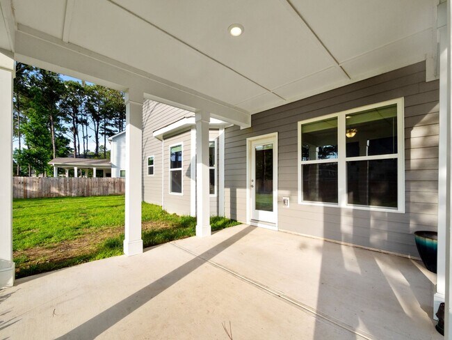 Building Photo - 507 W Red Head Cir