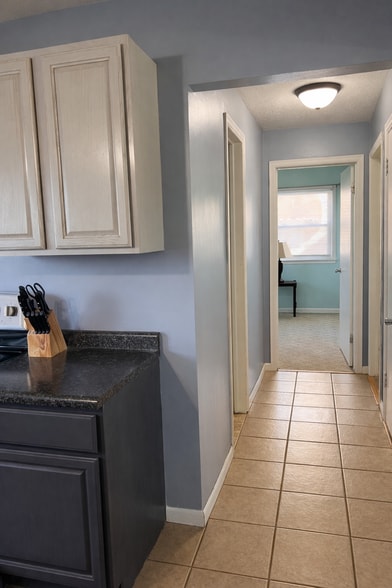 Building Photo - 513 N Nixon Ave