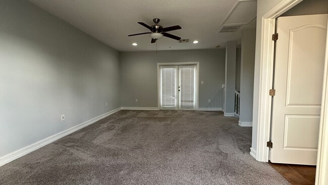 Building Photo - 3720 Messina Dr
