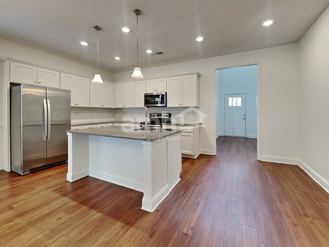 Building Photo - 3232 Grange Ct
