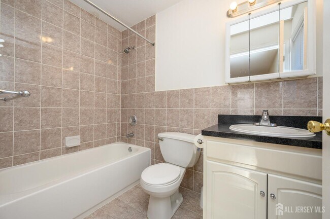 Building Photo - 601 St Marks St