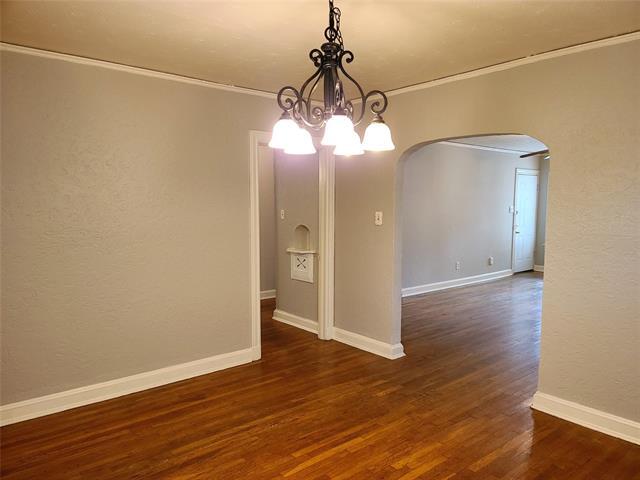 Building Photo - 5707 Ross Ave