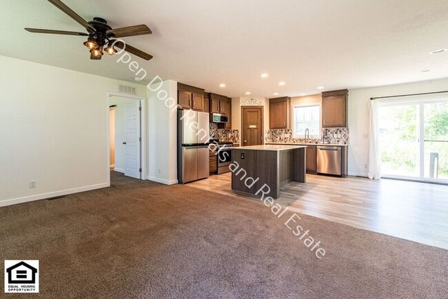Building Photo - 3420 S 1075 E