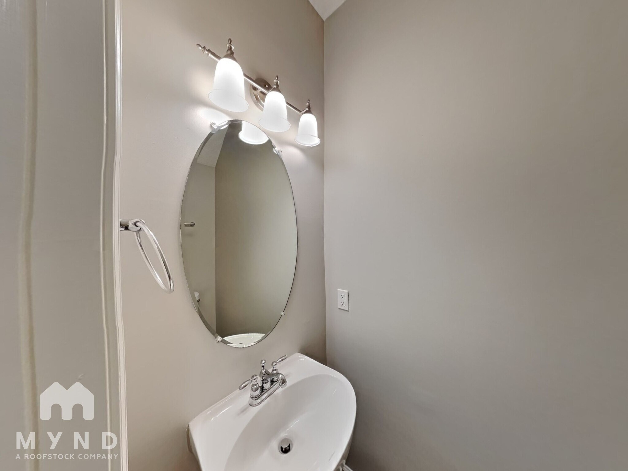 Building Photo - 8104 Stone Bridge Ct