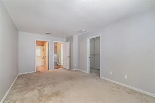 Building Photo - Beautiful 2 Bedroom 2.5 Bath Townhome loca...