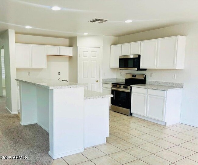 Building Photo - 17514 W Caribbean Ln