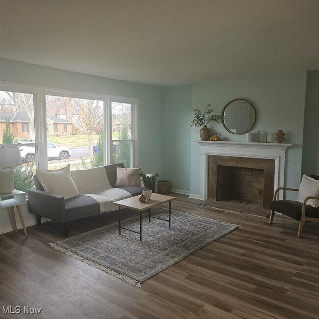 Building Photo - 16347 Craigmere Dr