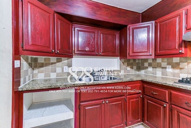 Building Photo - What a Deal! Spacious 4 Bed/2 Bath Brick Single Family Home Available NOW in SW OKC! Now Touring!