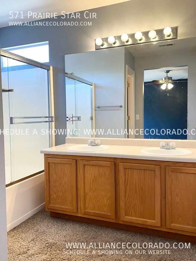 Building Photo - 571 Prairie Star Cir