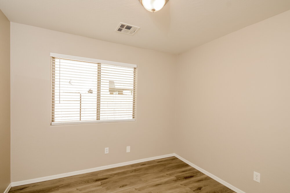 Building Photo - 5116 W T Ryan Ln